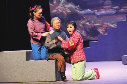莱芜梆子革命历史故事剧铡刀下的红梅首演获赞