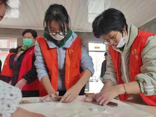 努力提高统筹贯彻新发展理念的能力和水平2022年2月
