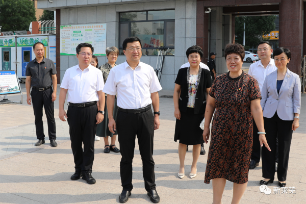 李光辉开展教师节走访慰问活动